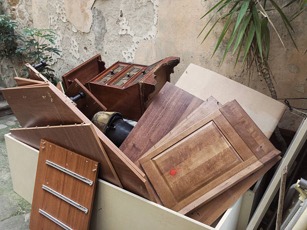 Best Construction Debris Removal  in Elizabeth, PA